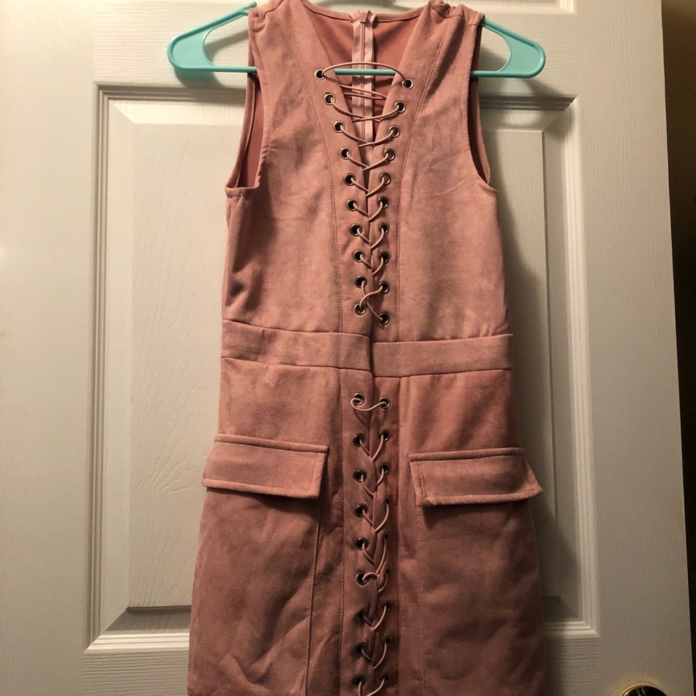 Dusty pink lace up dress suede